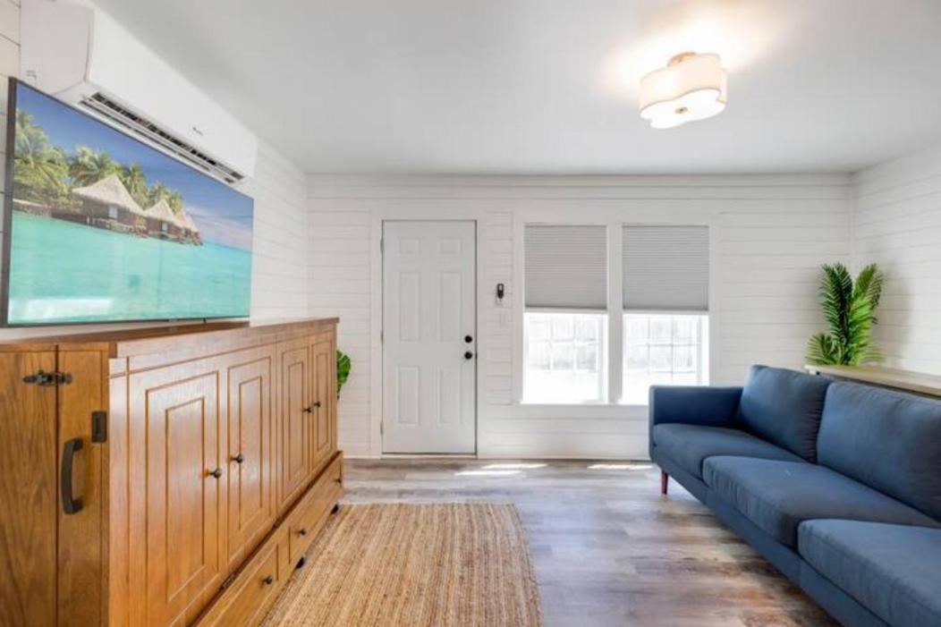 The Coastal Cabana Holiday home